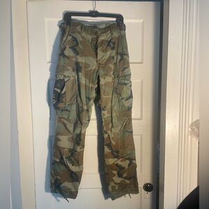 Vintage Camouflage Cargo Pants Waist 32"